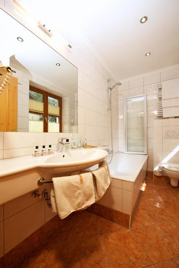 Hotel Grafenwirt วาไกรน์ ห้อง รูปภาพ