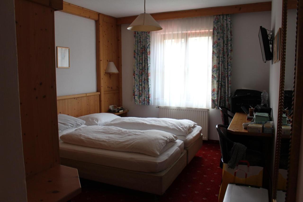 Hotel Grafenwirt วาไกรน์ ภายนอก รูปภาพ